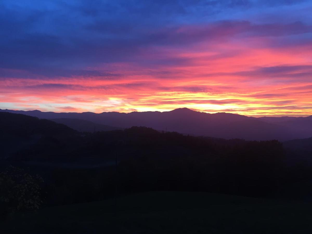 Locanda Del Sole Montese Exteriör bild