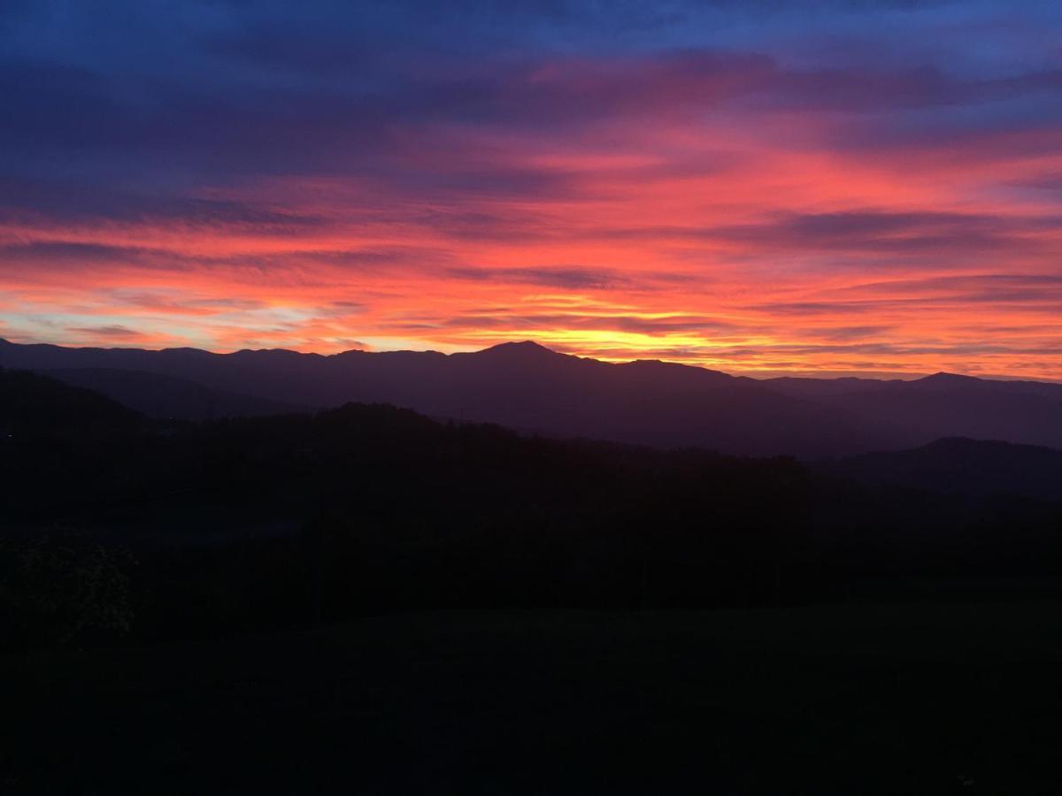 Locanda Del Sole Montese Exteriör bild
