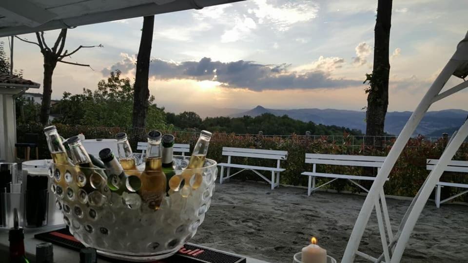 Locanda Del Sole Montese Exteriör bild